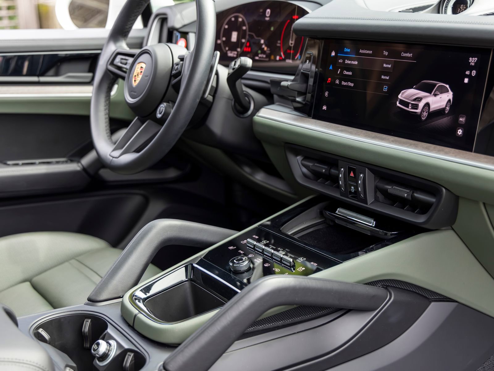 Certified 2024 Porsche Cayenne Coupe image 60