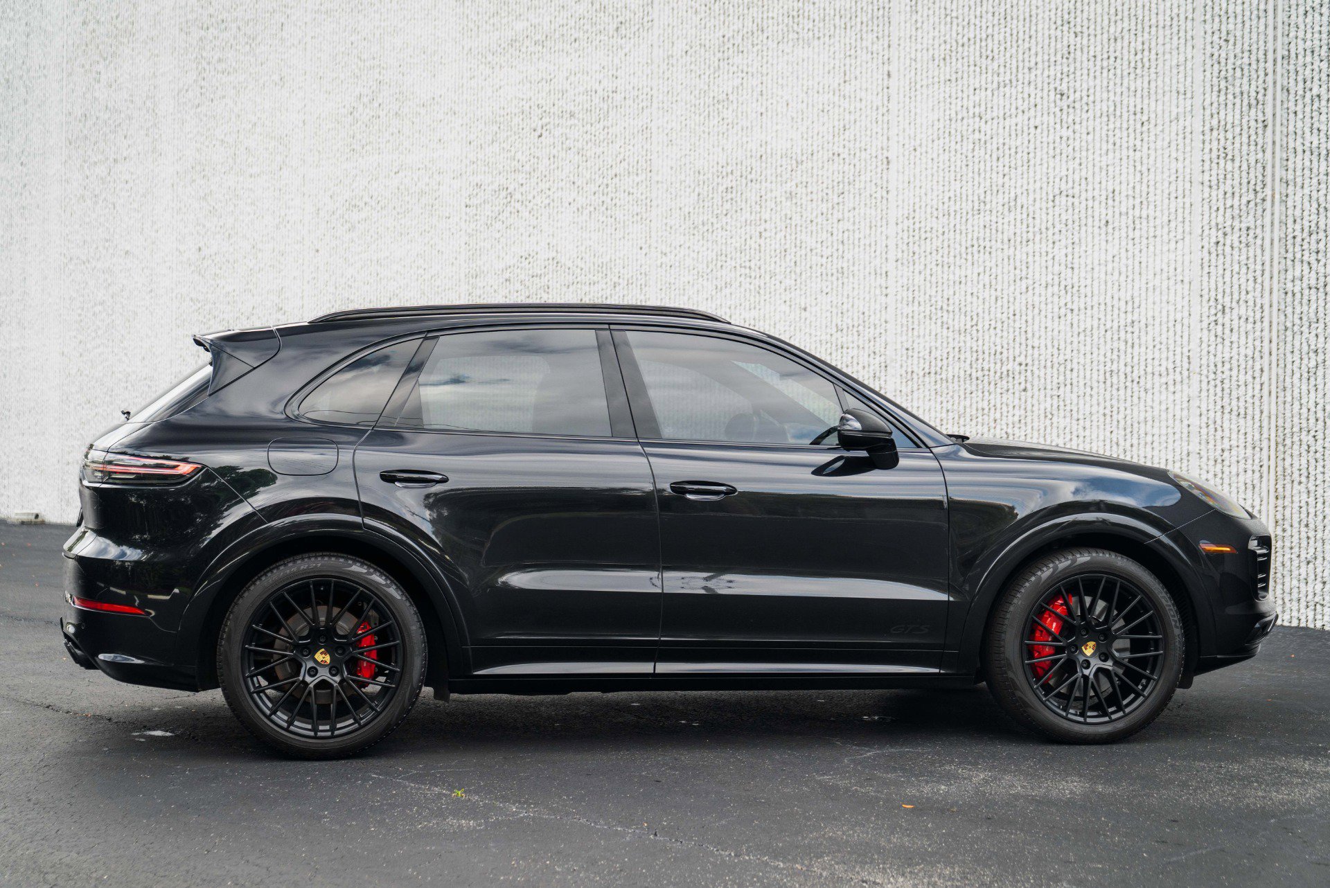 Used 2021 Porsche Cayenne GTS image 8