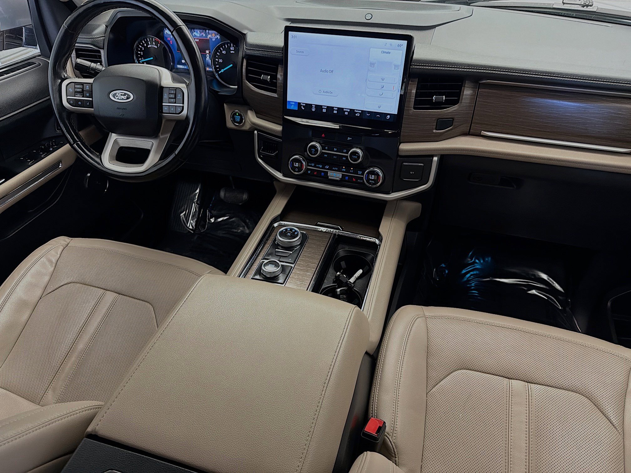 Used 2022 Ford Expedition Max Limited image 10