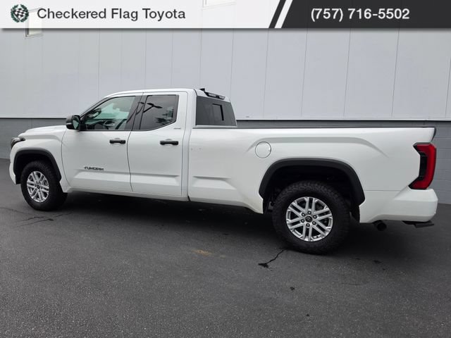 Used 2022 Toyota Tundra SR5 w/ SR5 Convenience Package AWD/4WD image 4