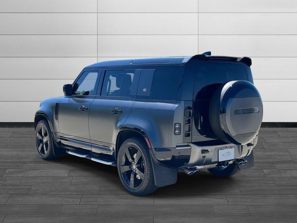 Used 2023 Land Rover Defender 110 Carpathian Edition AWD/4WD image 3