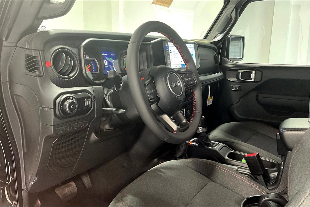 Used 2024 Jeep Wrangler Unlimited Rubicon w/ XTREMEE 35" Tire Package AWD/4WD image 9