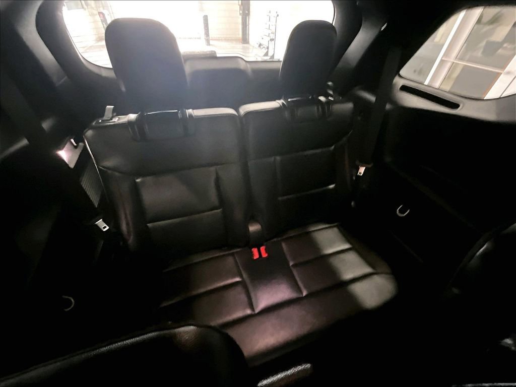 Used 2023 Ford Explorer ST-Line w/ Class IV Trailer Tow Package image 17