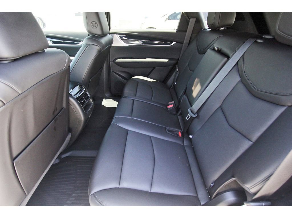 New 2026 Cadillac XT5 Premium Luxury w/ Driver Assist Package FWD image 7