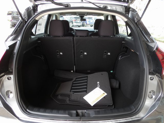 Used 2025 Nissan Kicks Play S image 9