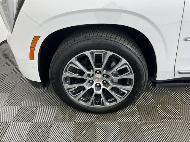 Used 2026 GMC Yukon Denali w/ Denali Reserve Package AWD/4WD image 35