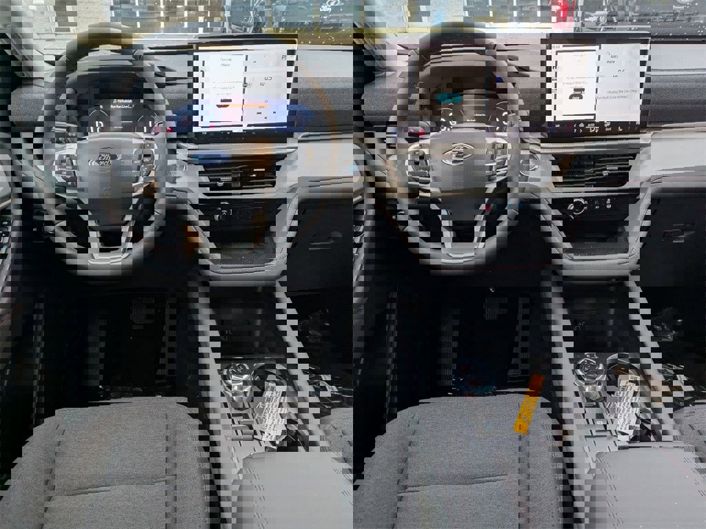 New 2026 Ford Explorer Active image 17