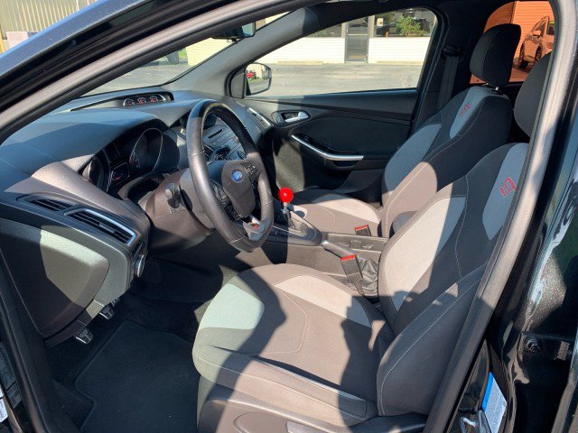 Used 2015 Ford Focus ST FWD image 7