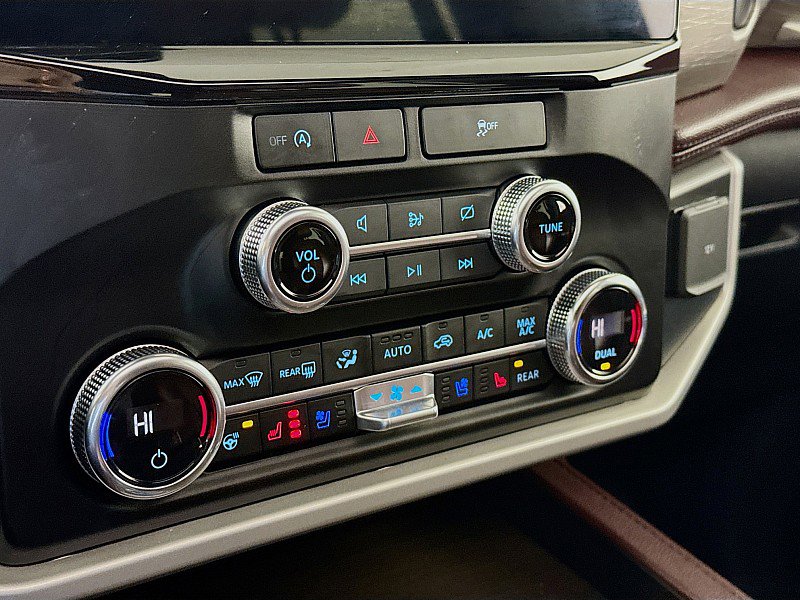 Used 2023 Ford Expedition Limited image 18