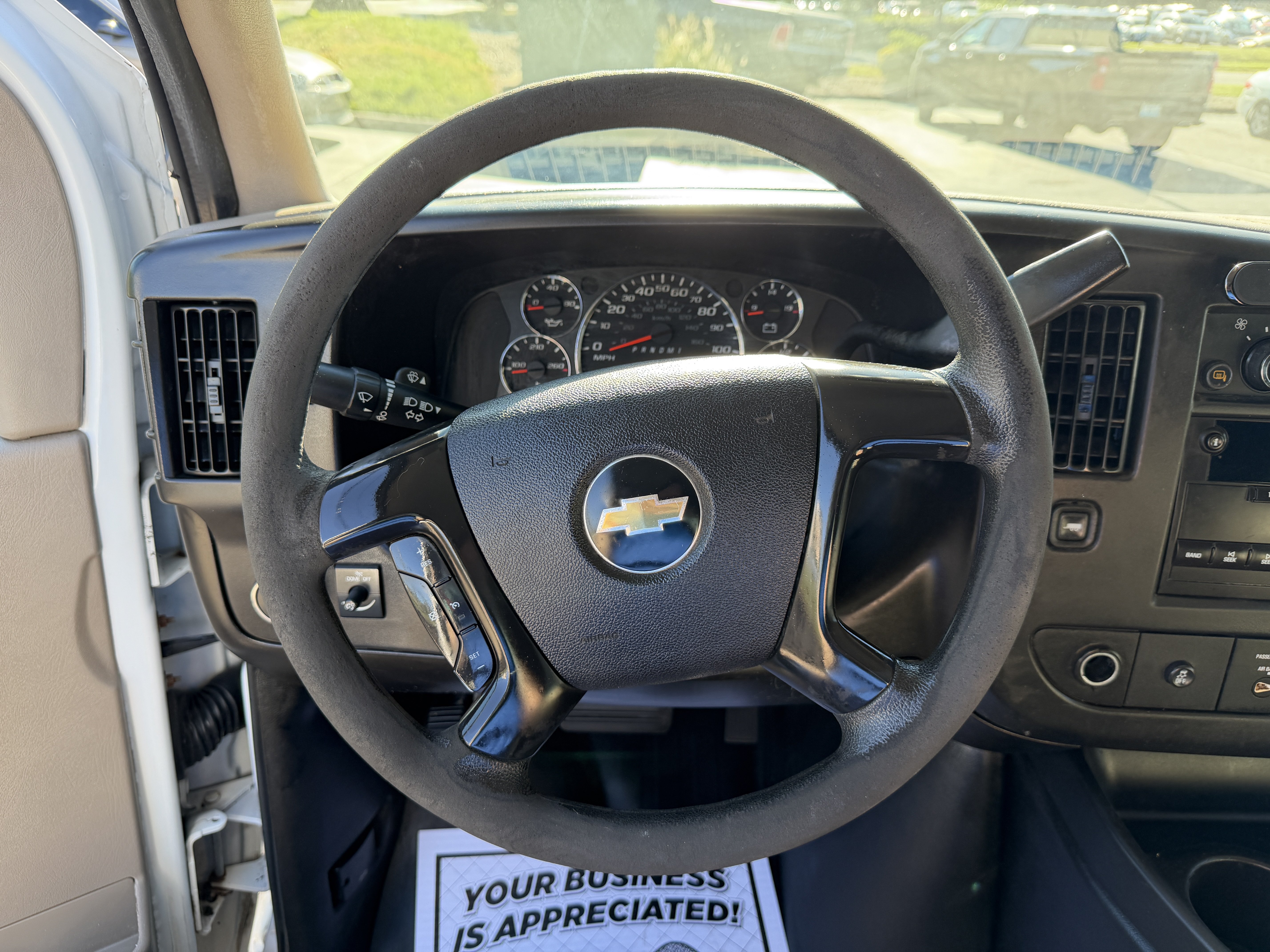 Used 2014 Chevrolet Express 2500 RWD image 14