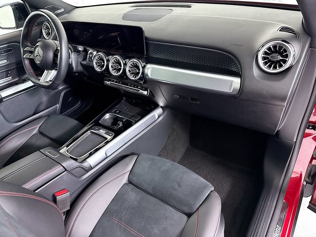 Certified 2024 Mercedes-Benz GLB 250 image 17