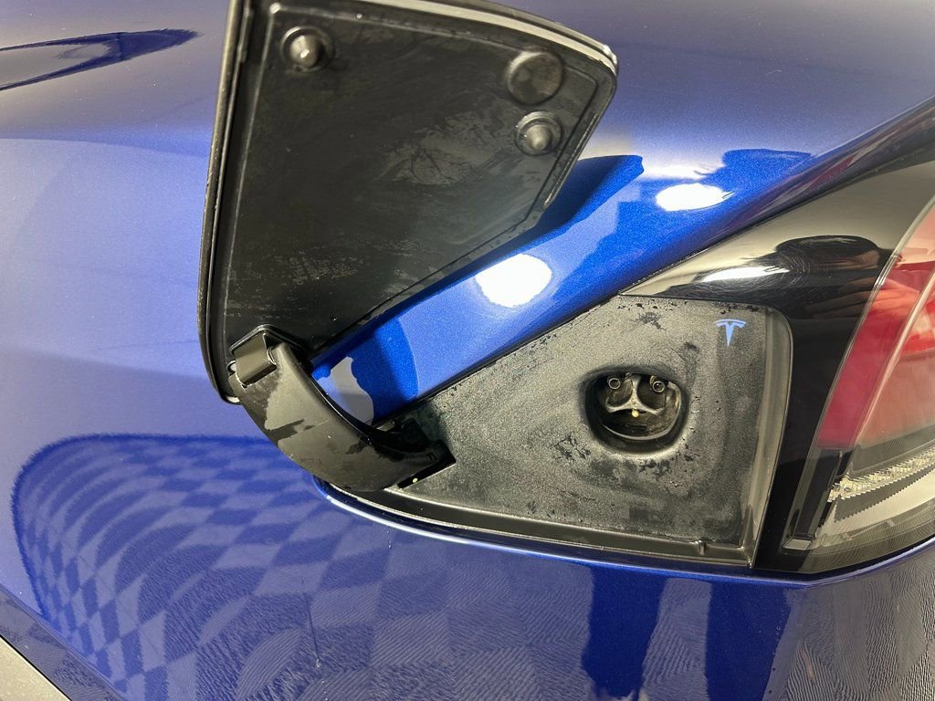 Used 2022 Tesla Model X image 7
