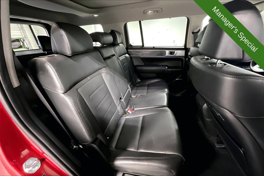 Used 2024 Hyundai Santa Fe Limited FWD image 33