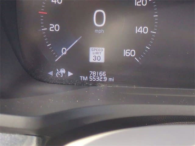 Used 2021 Volvo V60 T5 Cross Country w/ Lounge Package image 11