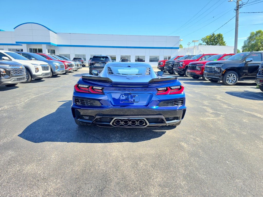 New 2027 Chevrolet Corvette Grand Sport w/ Z52 Sport Performance Package RWD image 6