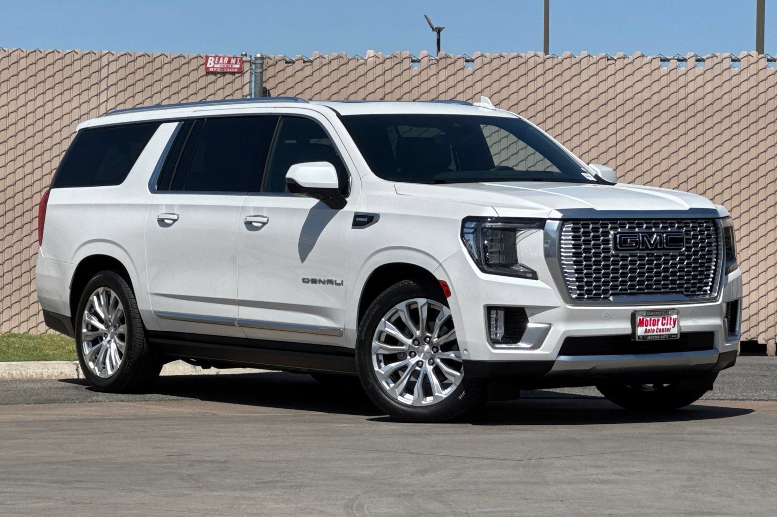 Certified 2023 GMC Yukon XL Denali w/ Advanced Technology Package AWD/4WD video 2