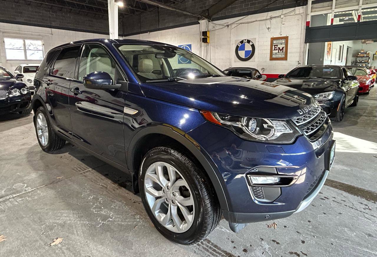 Used 2017 Land Rover Discovery Sport HSE image 7