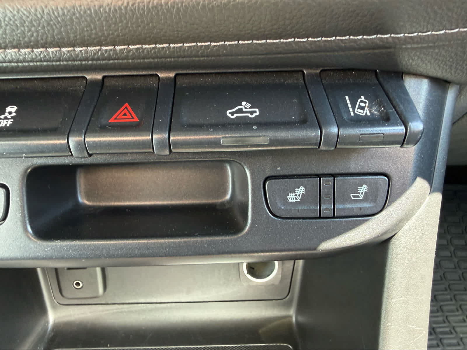 Used 2017 GMC Canyon SLT w/ Driver Alert Package AWD/4WD image 34