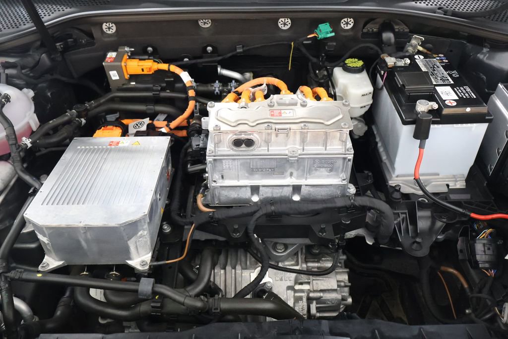 Used 2019 Volkswagen e-Golf SE w/ Driver Assistance Package FWD image 27