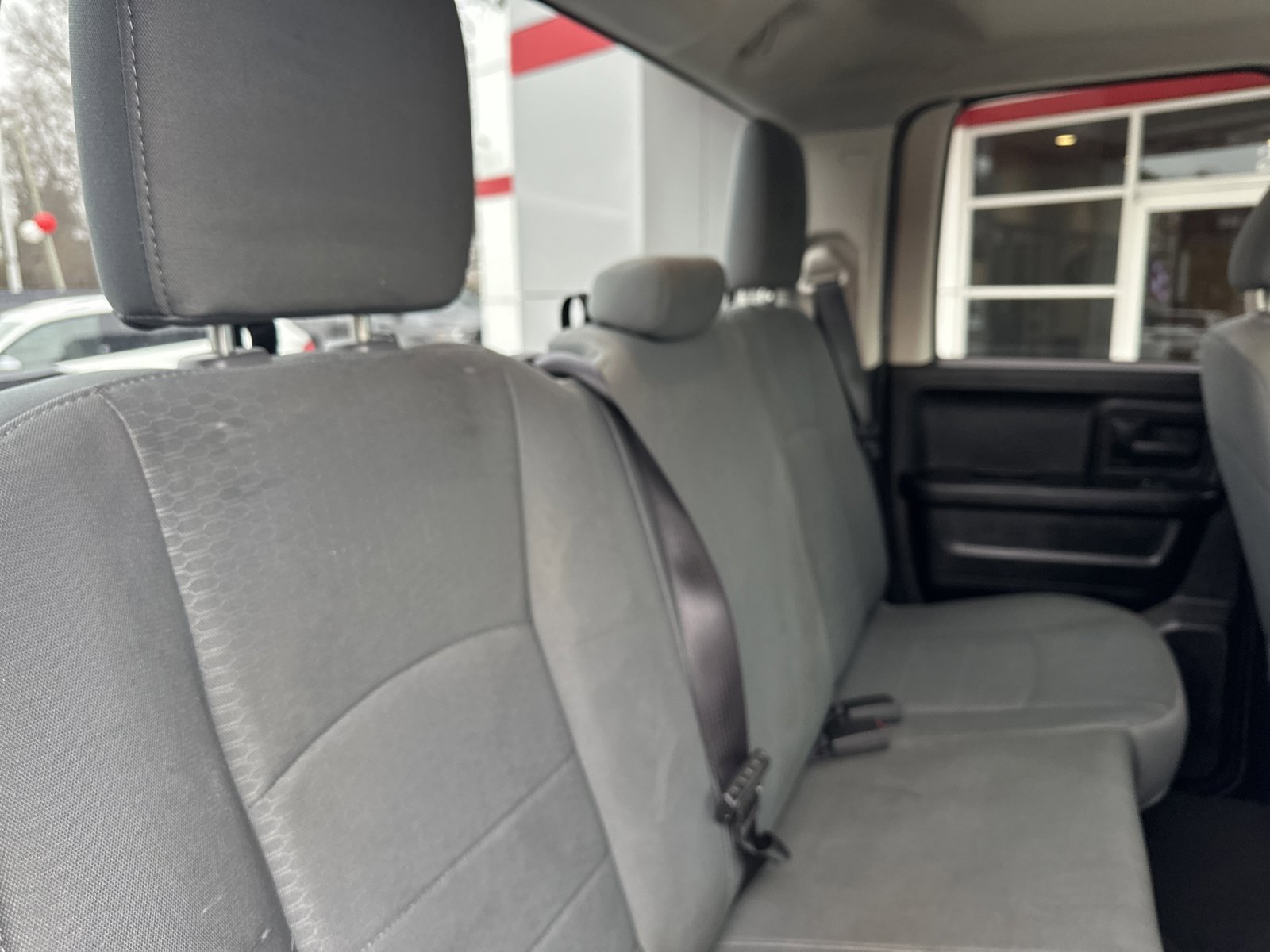Used 2015 RAM 1500 Express image 23