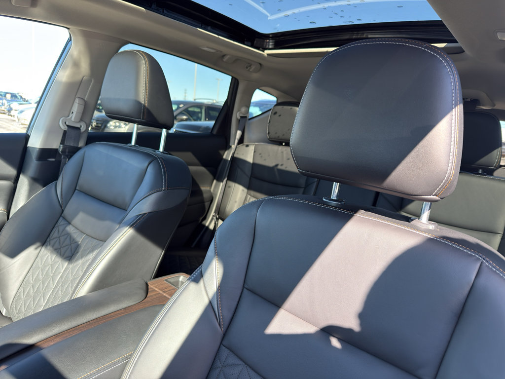 Certified 2024 Nissan Murano Platinum w/ Cargo Package image 27