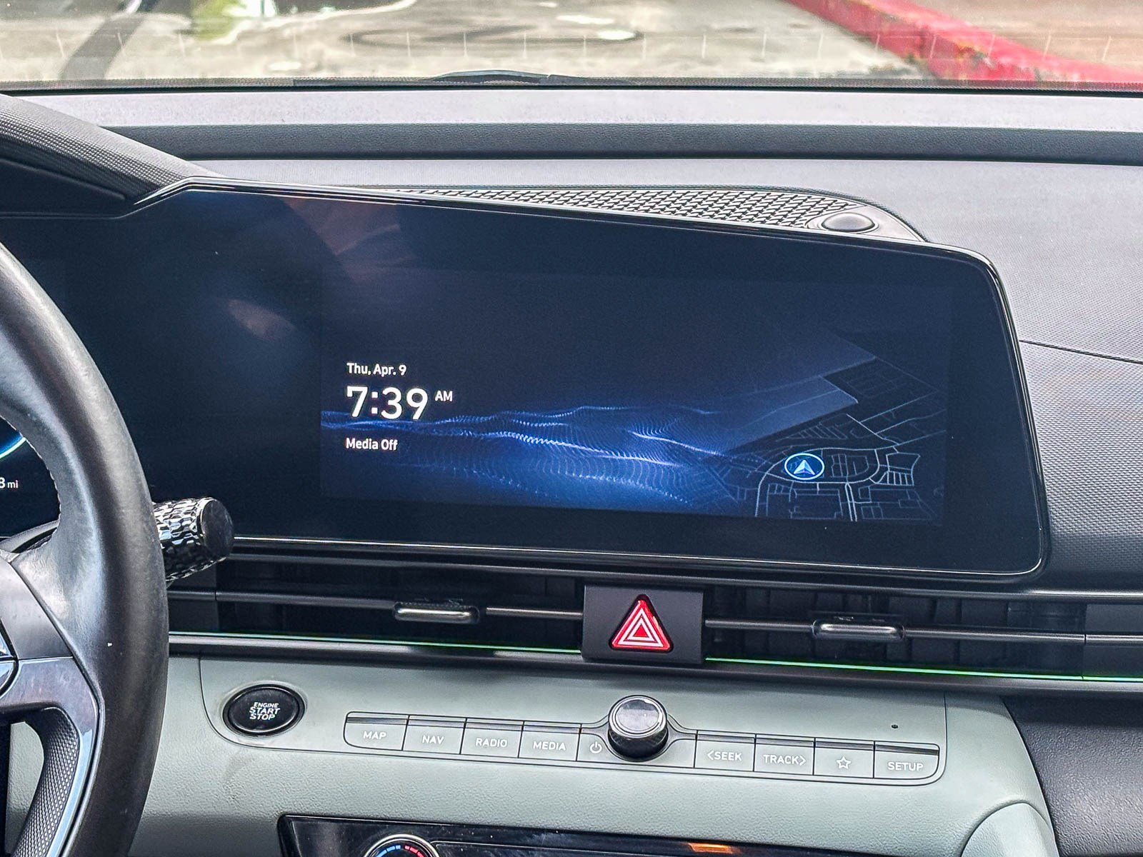 Used 2024 Hyundai Elantra Limited image 18