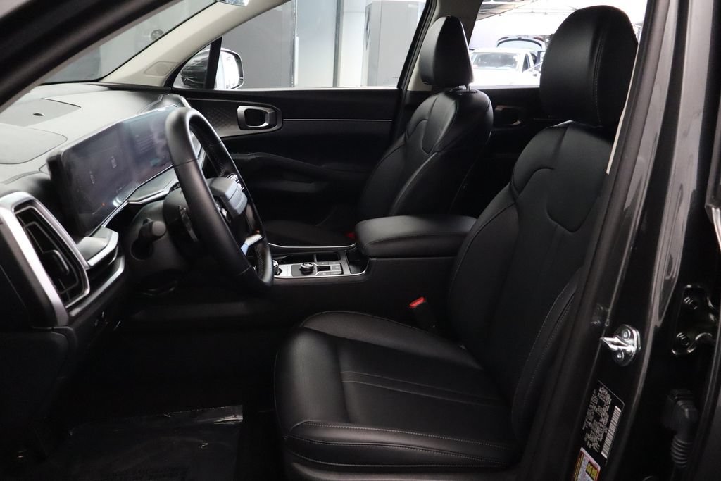 Used 2026 Kia Sorento EX FWD image 19