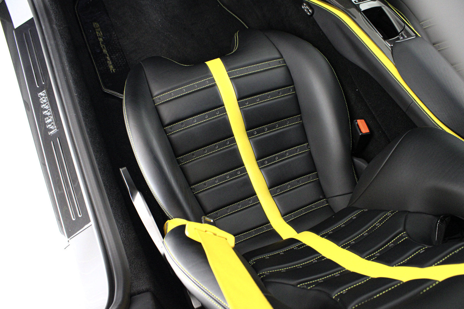 Used 2019 Ferrari 812 Superfast RWD image 30