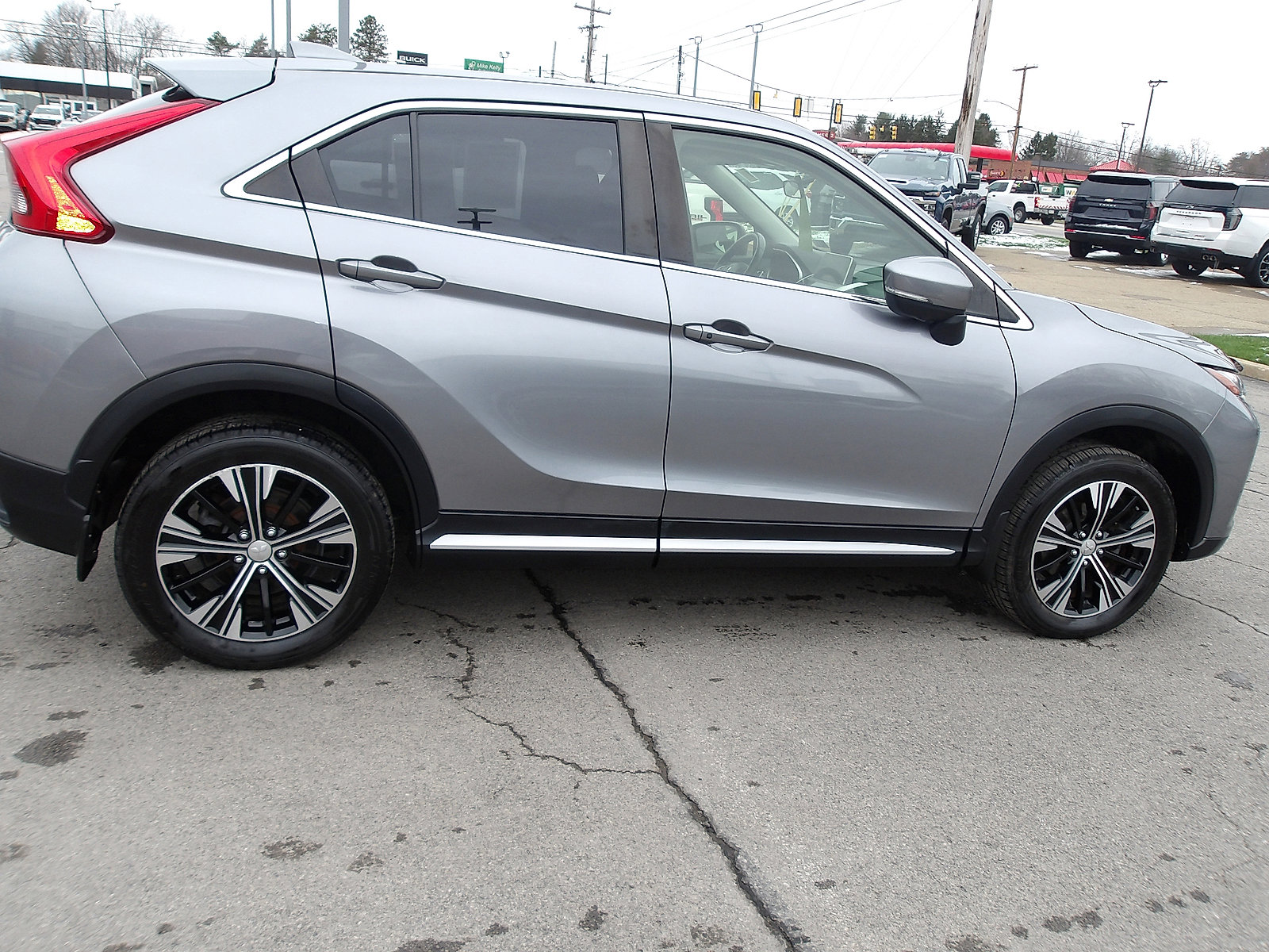 Used 2019 Mitsubishi Eclipse Cross image 8