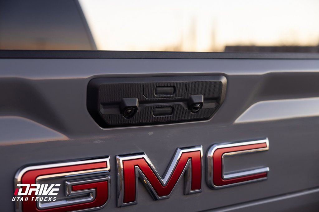 Used 2025 GMC Sierra 3500 AT4 w/ AT4 Premium Plus Package image 9