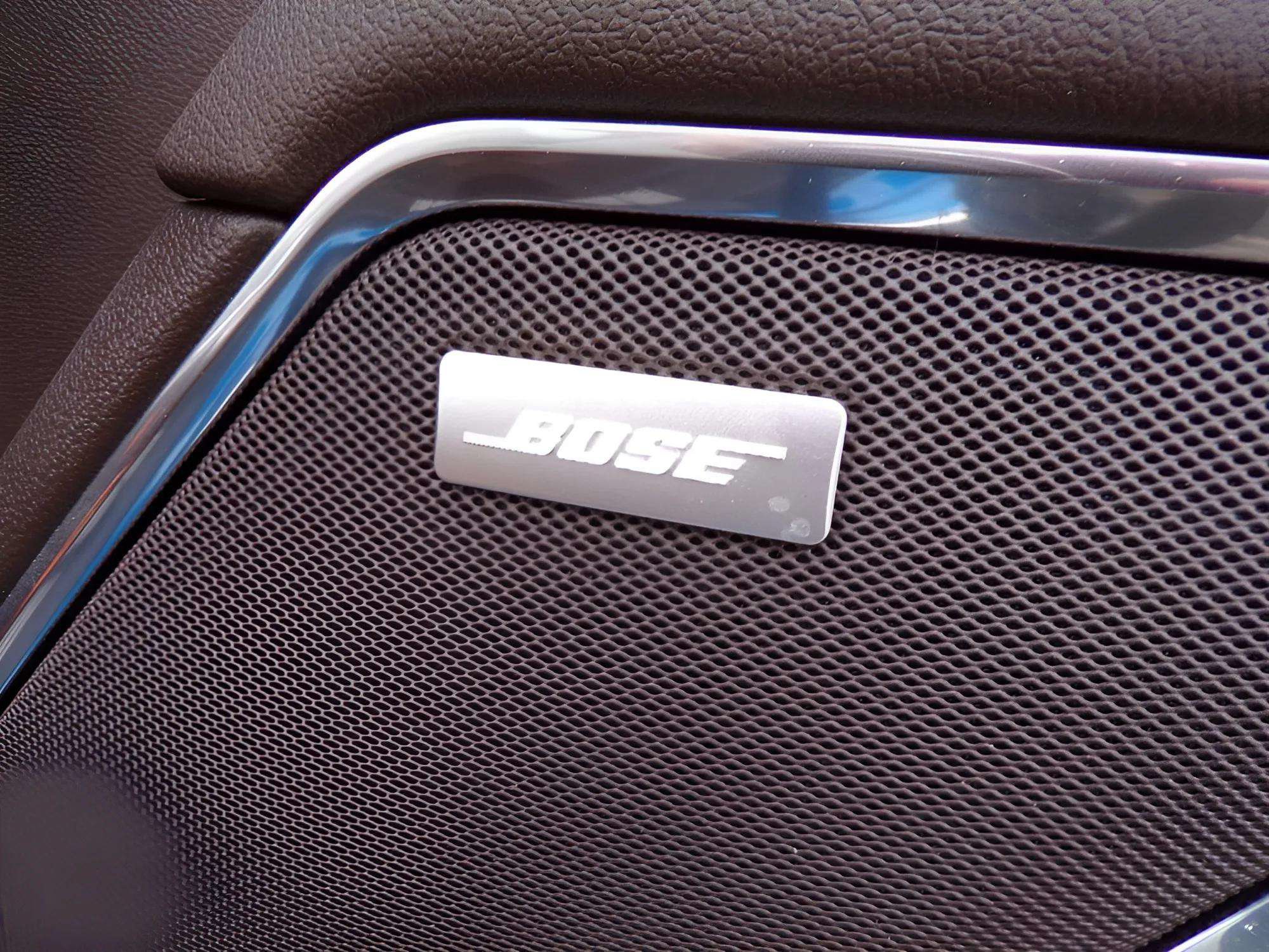 Used 2022 Chevrolet Silverado 1500 LTZ w/ LTZ Premium Package AWD/4WD image 17