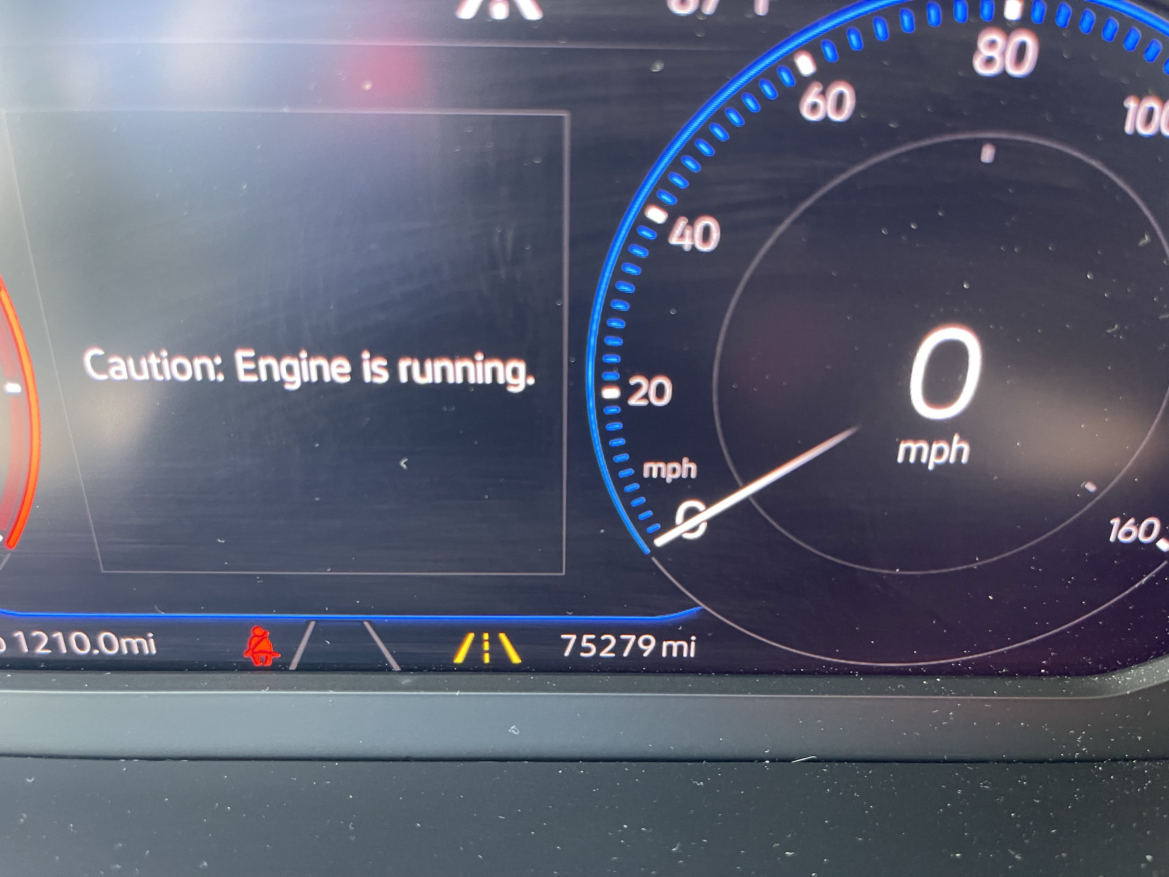 Used 2019 Volkswagen Jetta SEL w/ Cold Weather Package FWD image 11