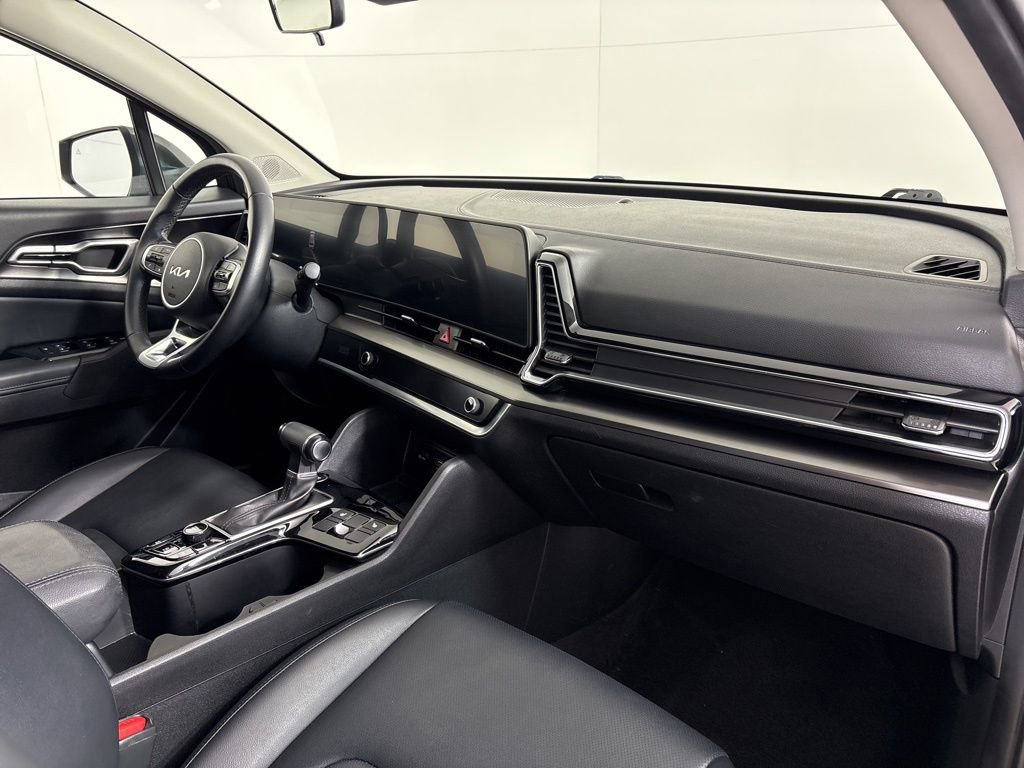 Used 2023 Kia Sportage EX image 13