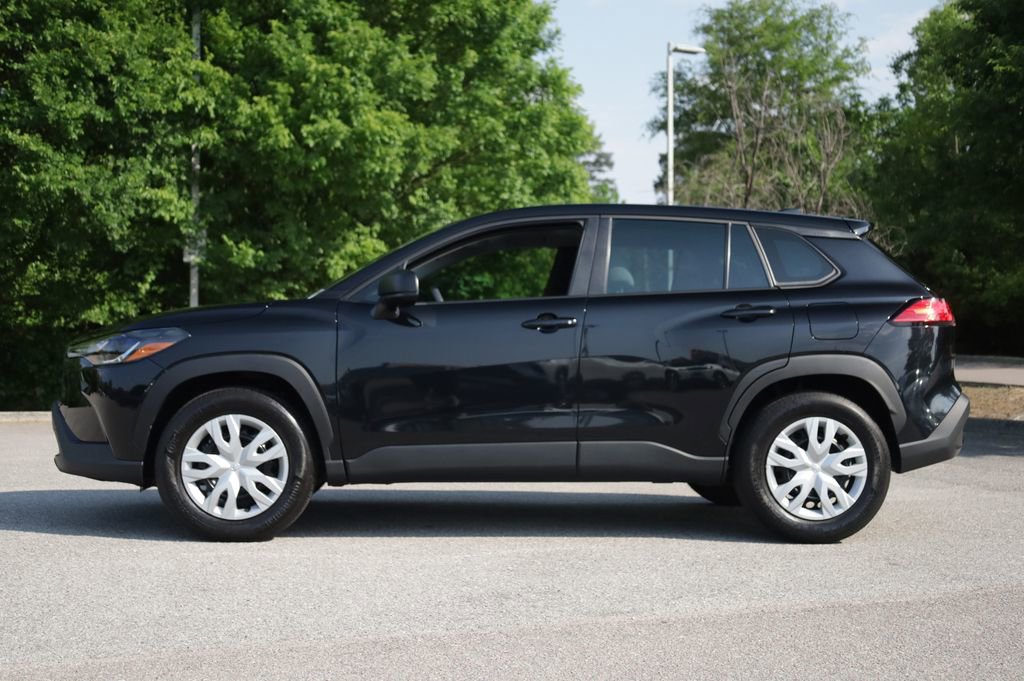 Used 2023 Toyota Corolla Cross L FWD image 13