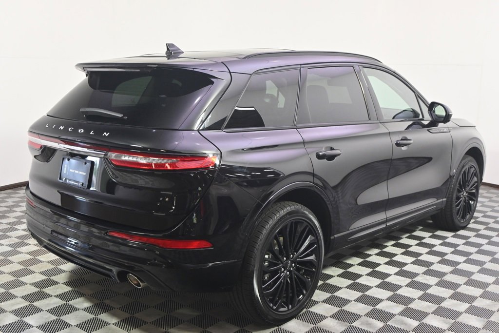 New 2025 Lincoln Corsair Reserve w/ Jet Appearance Package image 7