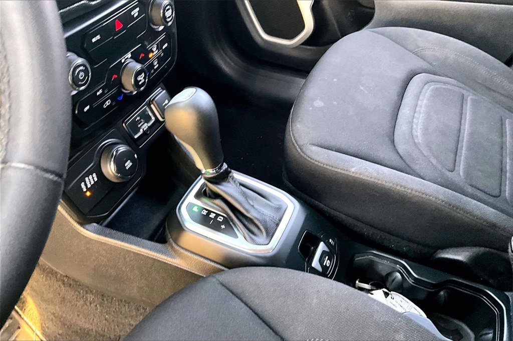 Used 2020 Jeep Renegade Latitude image 13