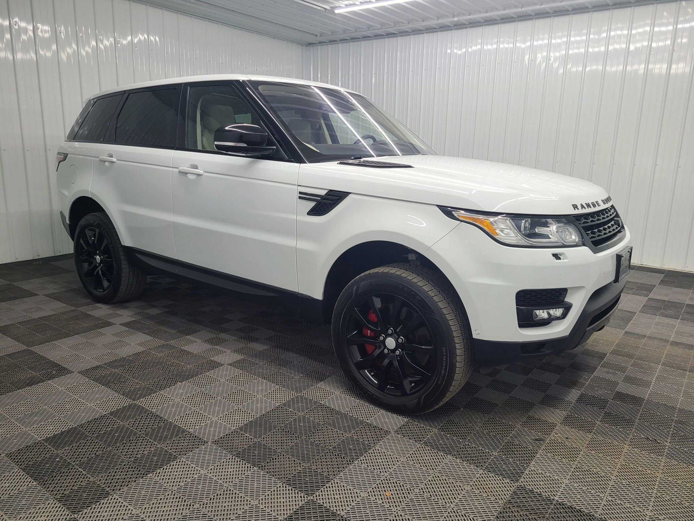 Used 2016 Land Rover Range Rover Sport Supercharged image 1