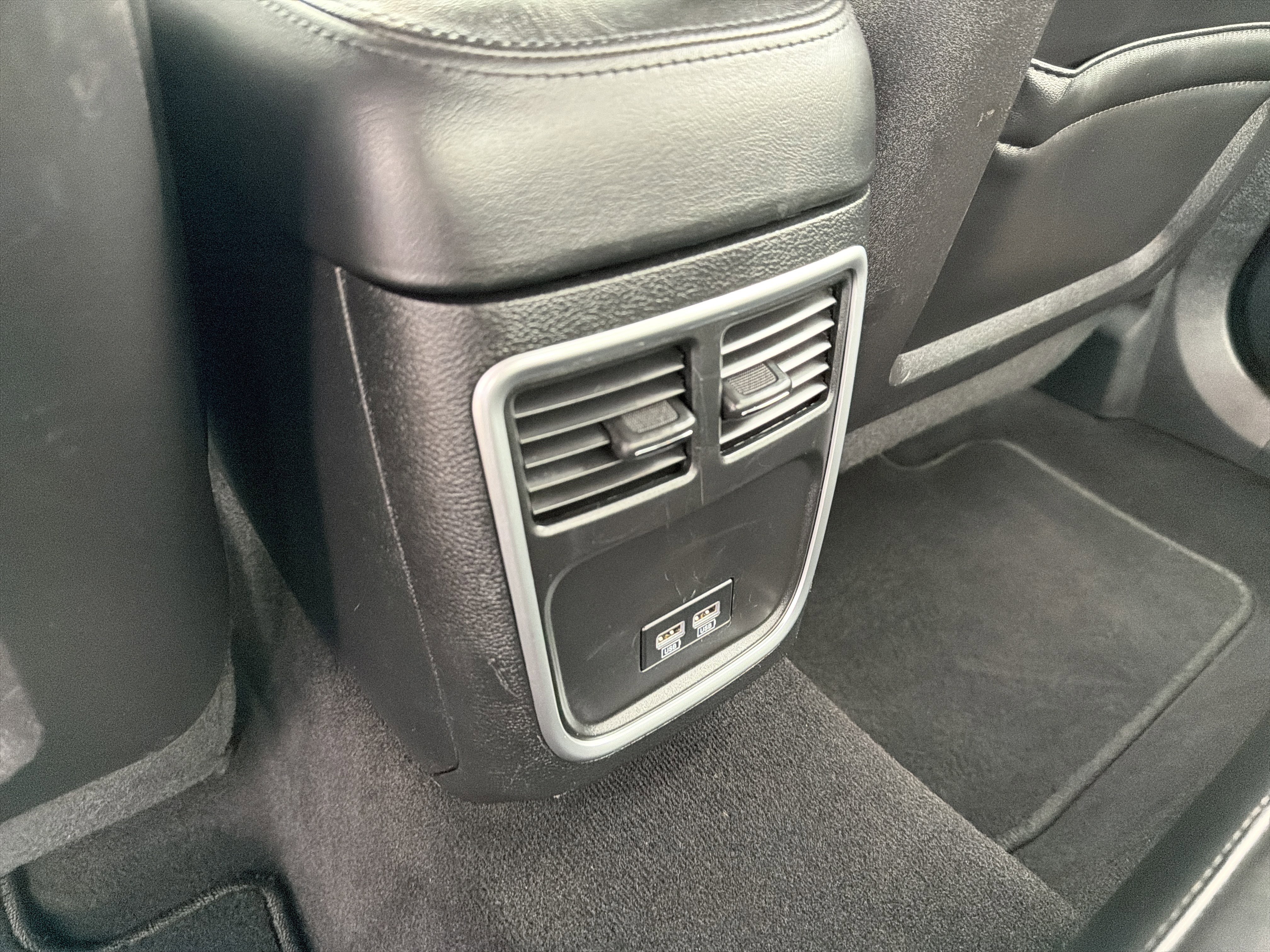 Used 2019 Chrysler 300 Touring L w/ Quick Order Package 22F image 13