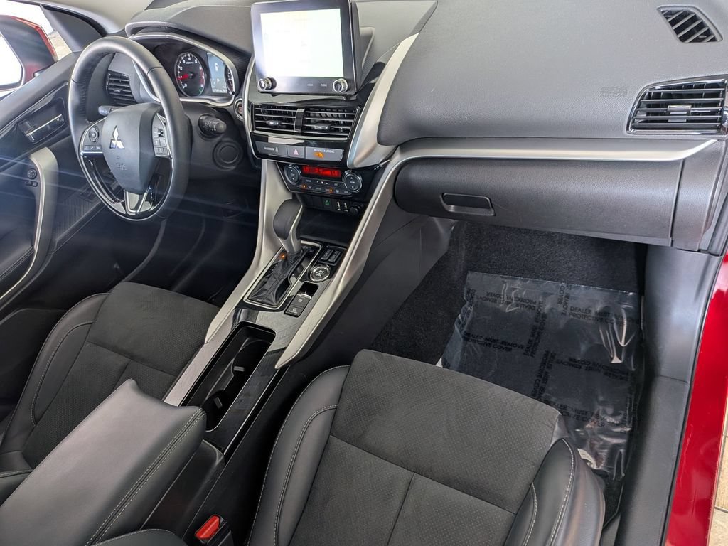 Used 2025 Mitsubishi Eclipse Cross SE AWD/4WD image 32