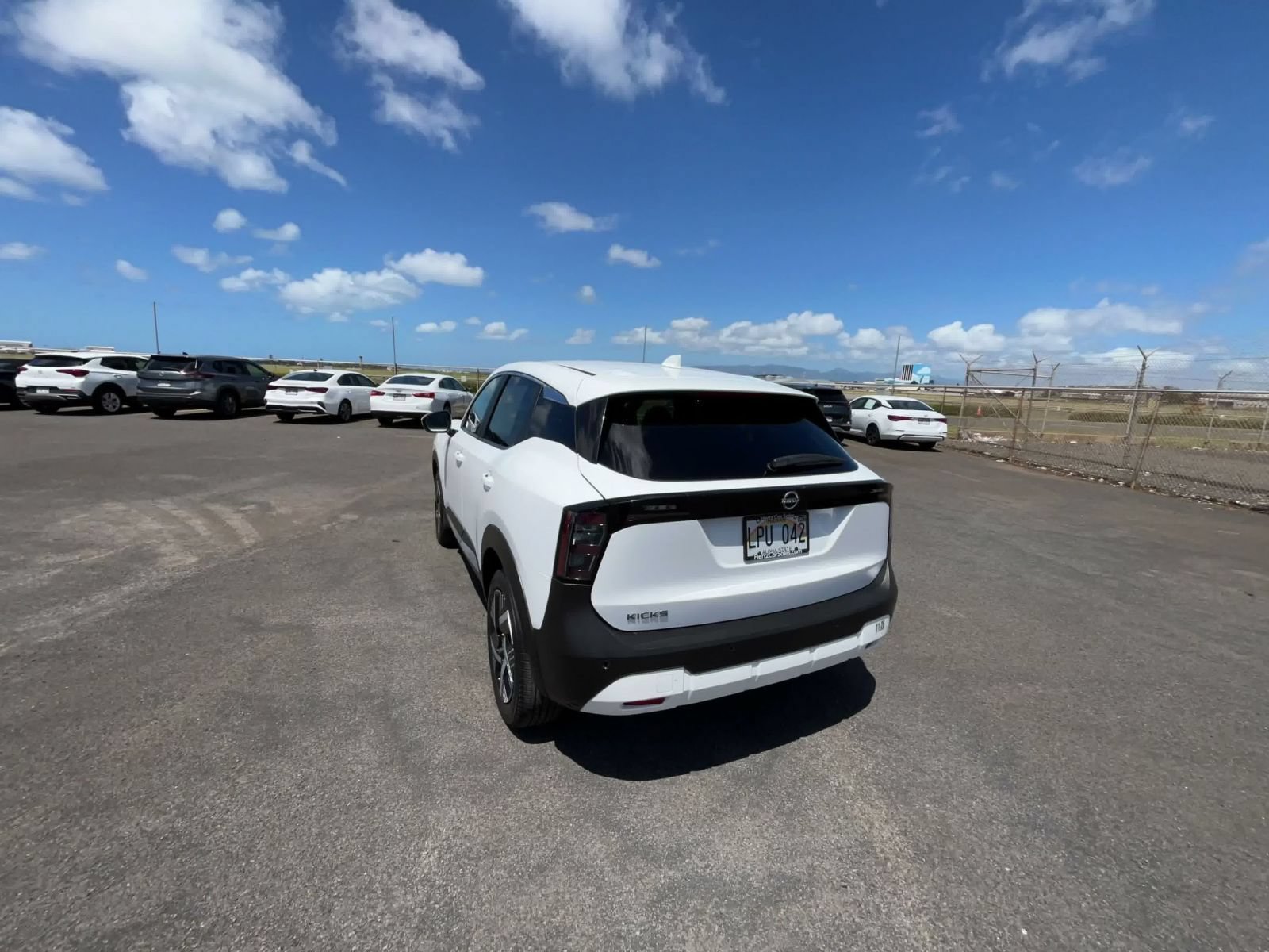 Used 2025 Nissan Kicks SV FWD image 4