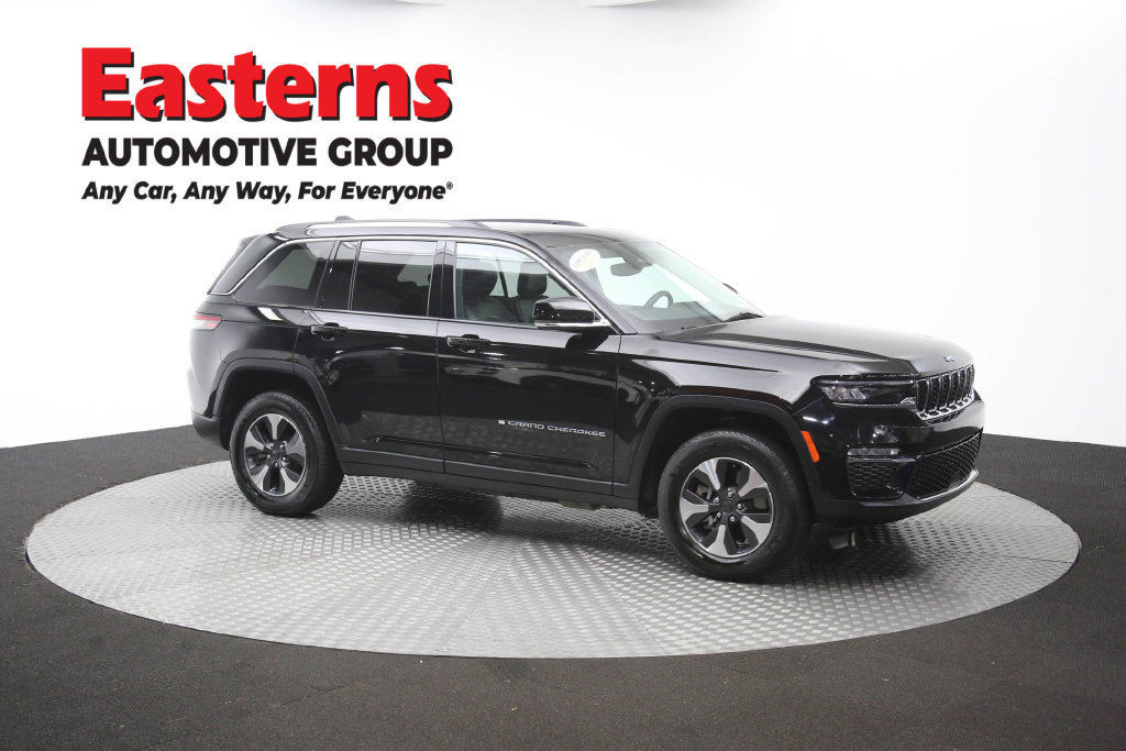 Used 2023 Jeep Grand Cherokee 4WD 4xe image 58