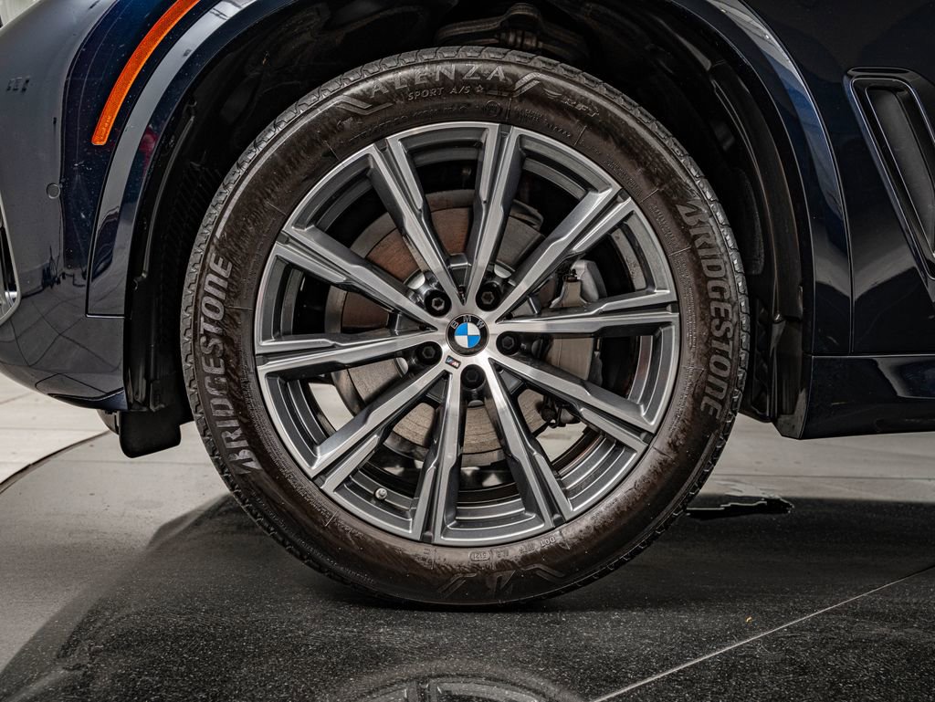 Used 2022 BMW X5 xDrive40i w/ M Sport Package AWD/4WD image 10