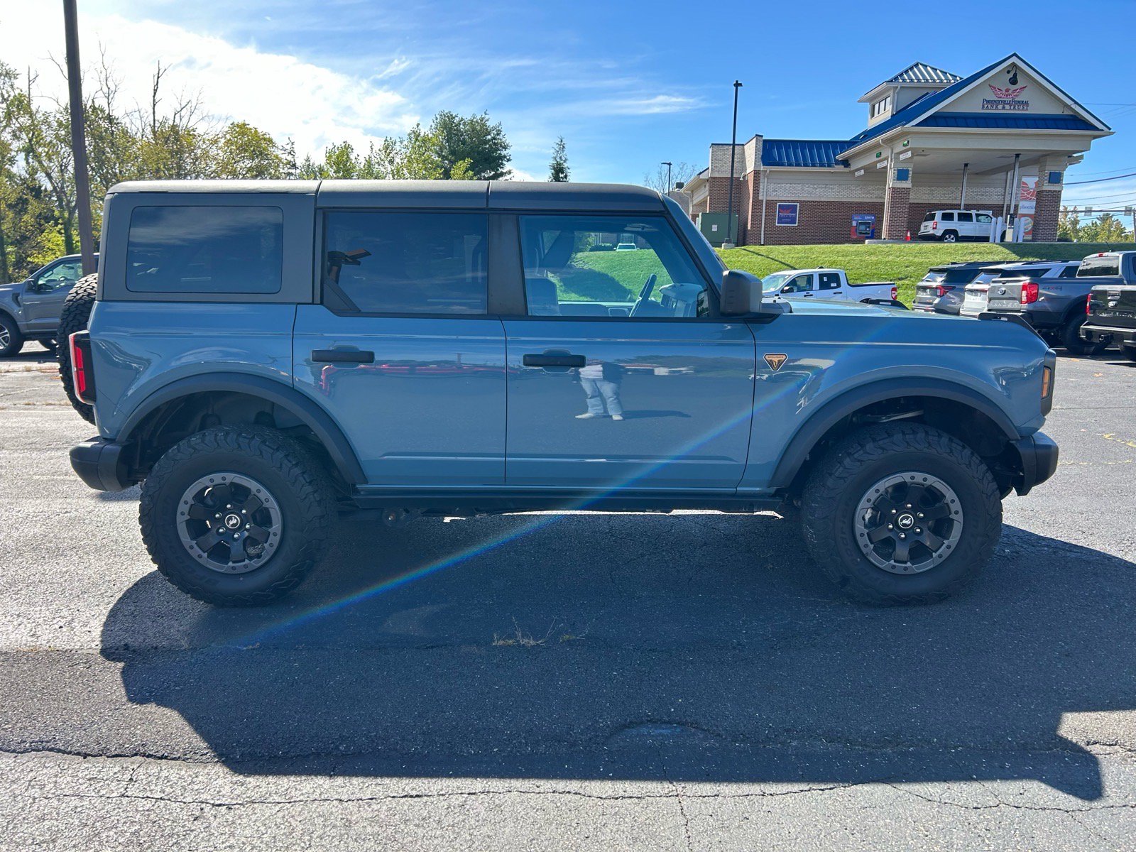 Used 2023 Ford Bronco Badlands AWD/4WD image 4