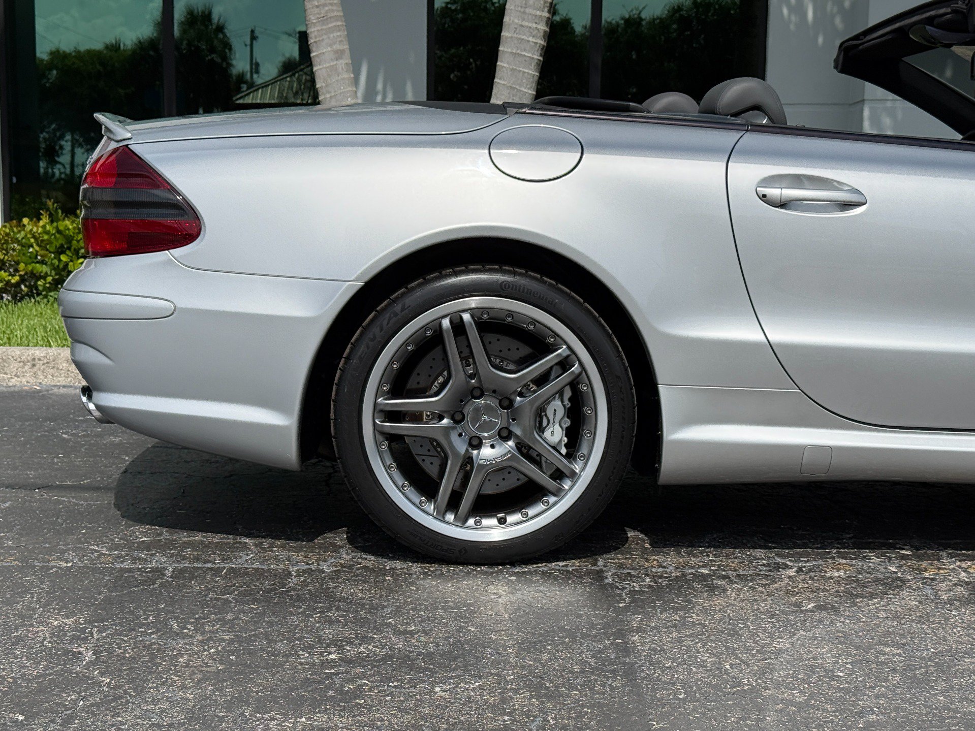 Used 2005 Mercedes-Benz SL 65 AMG image 4