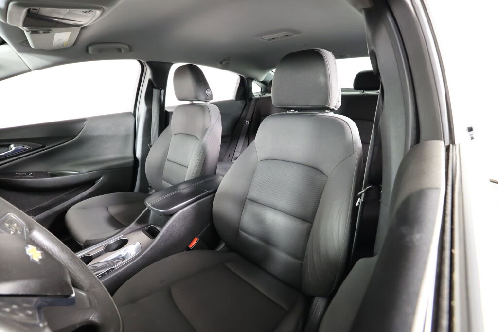 Used 2019 Chevrolet Malibu LT FWD image 11