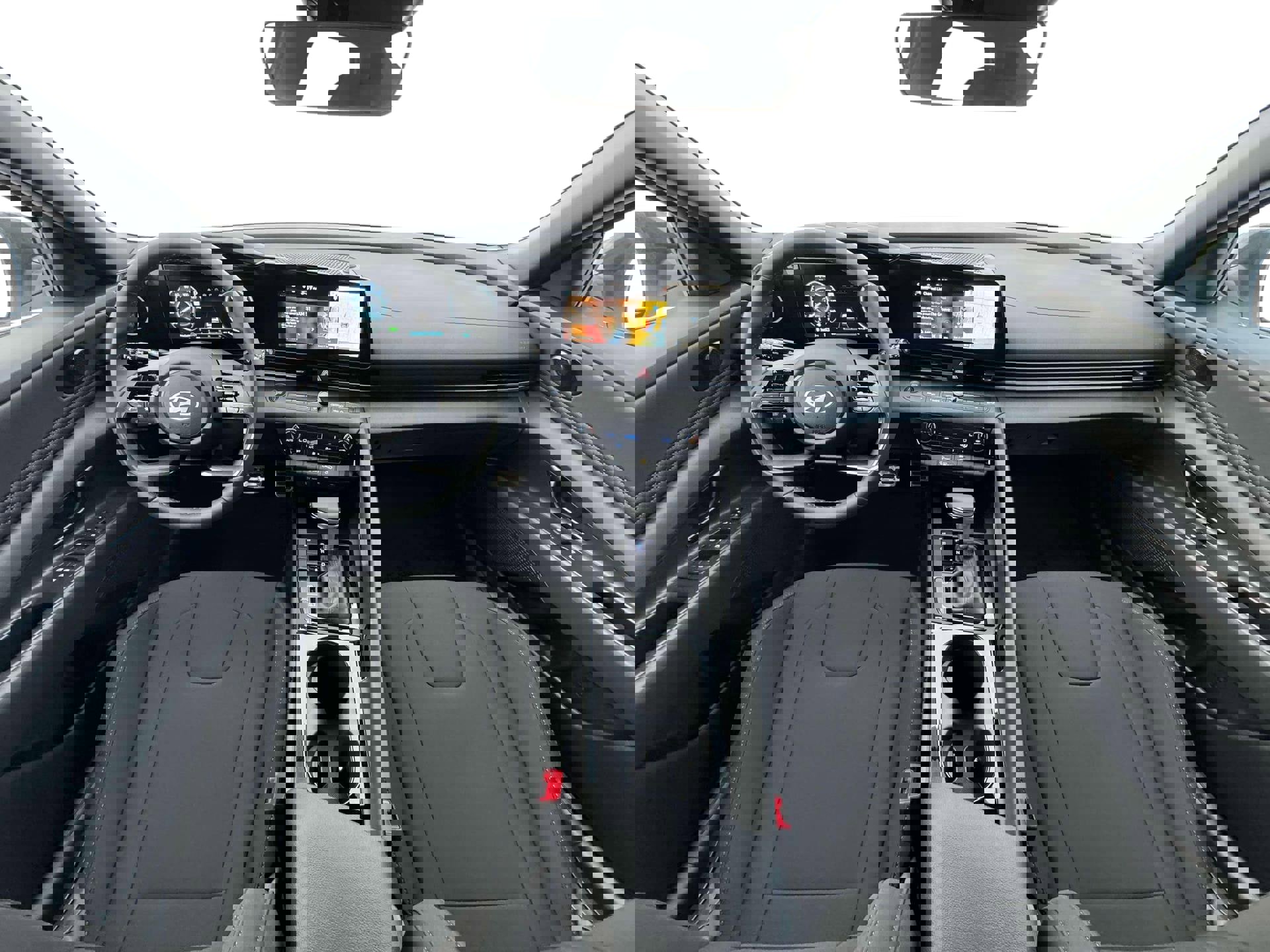 New 2025 Hyundai Elantra SEL image 13