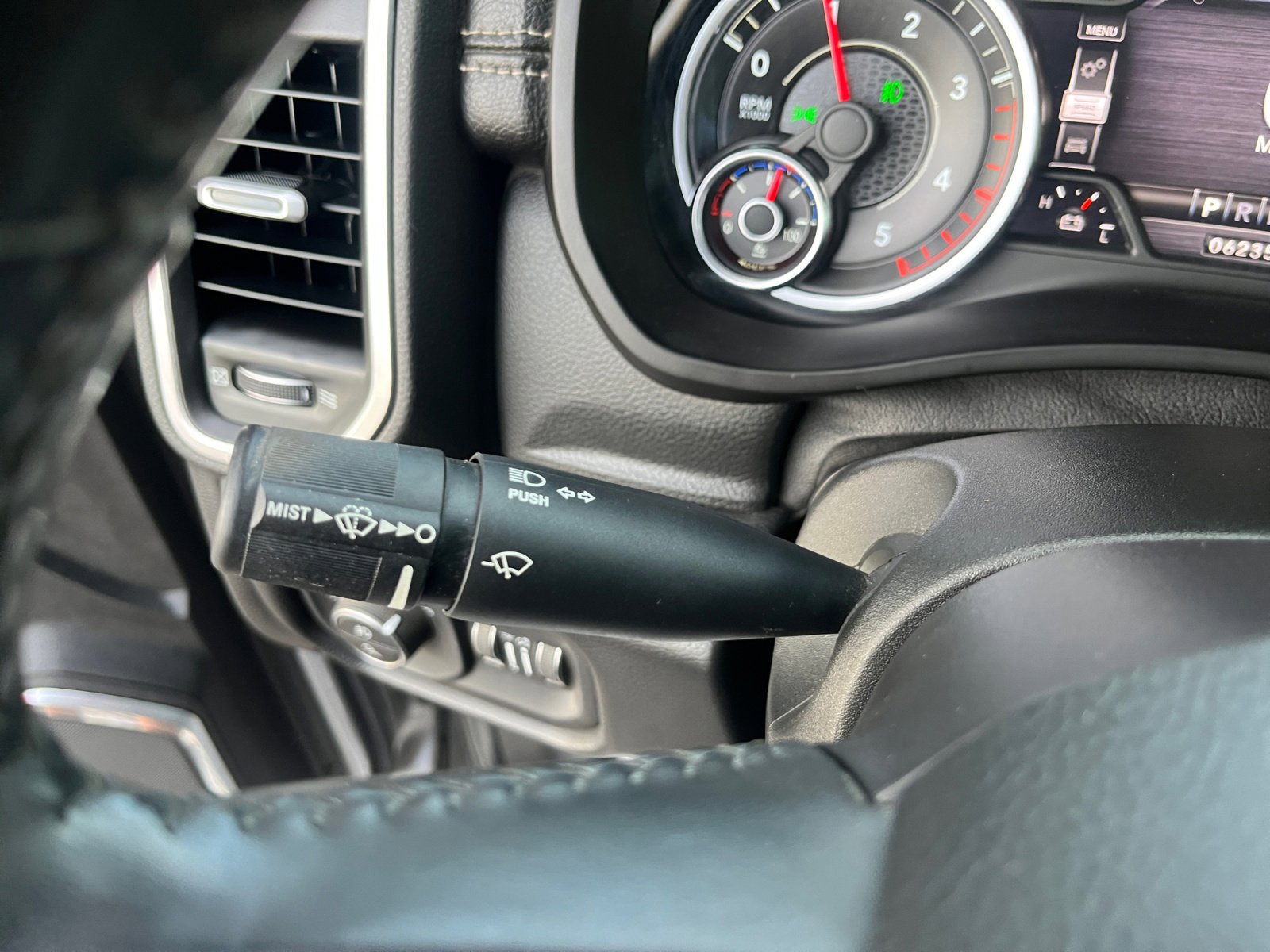 Used 2019 RAM 3500 Laramie image 12