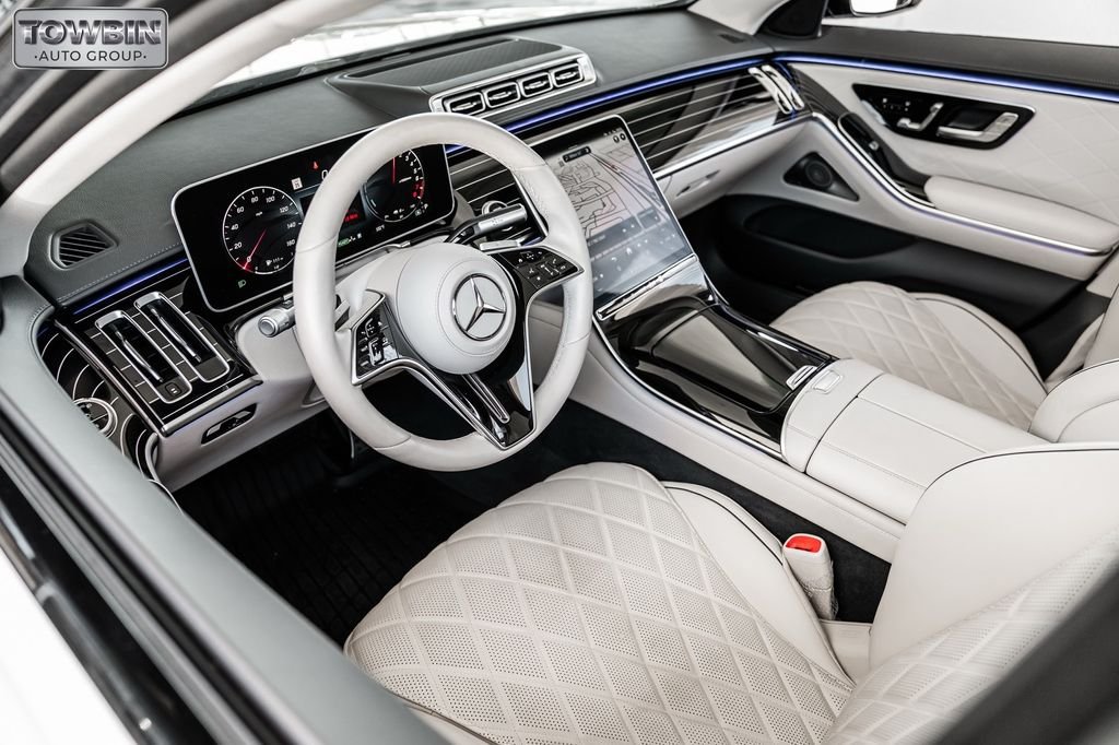 Used 2025 Mercedes-Benz S 580e 4MATIC Sedan image 9