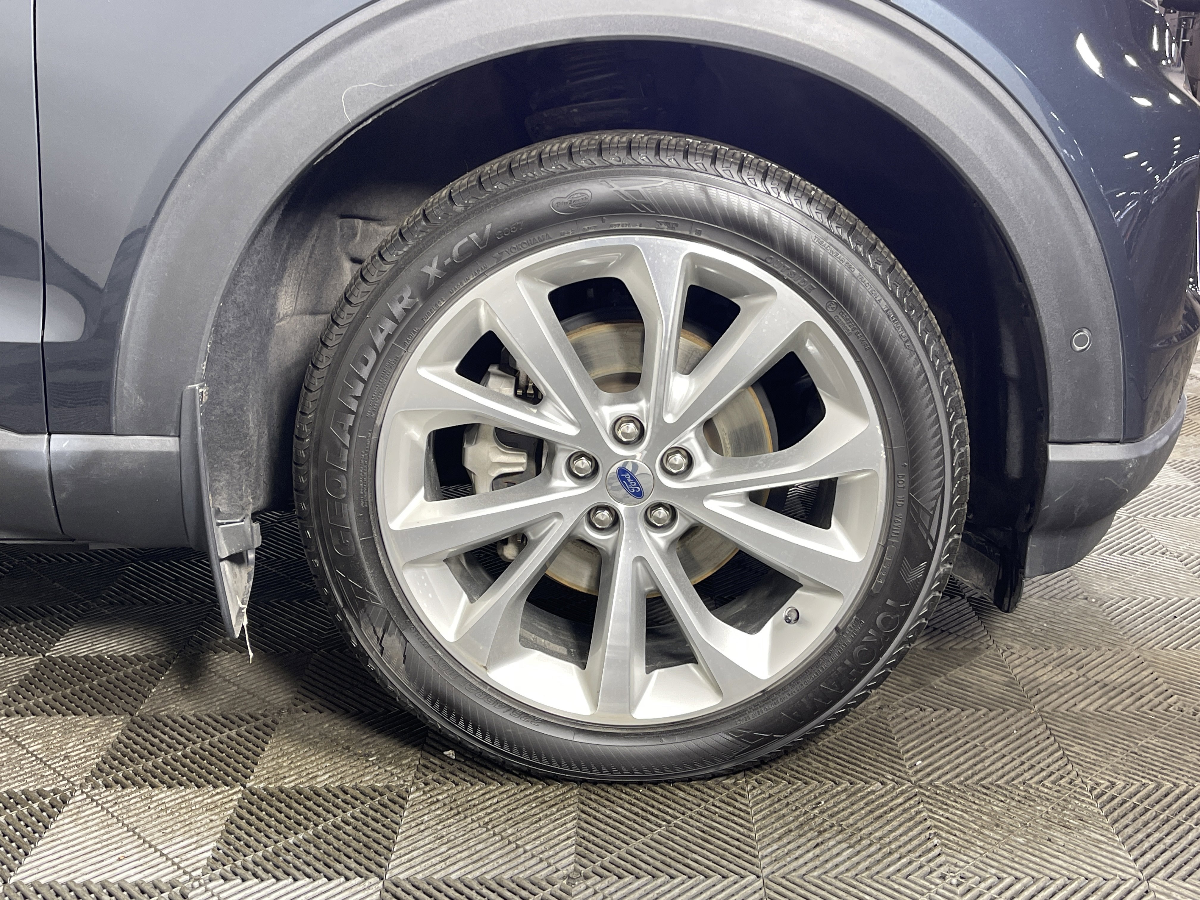 Used 2022 Ford Explorer Platinum w/ Equipment Group 601A image 9