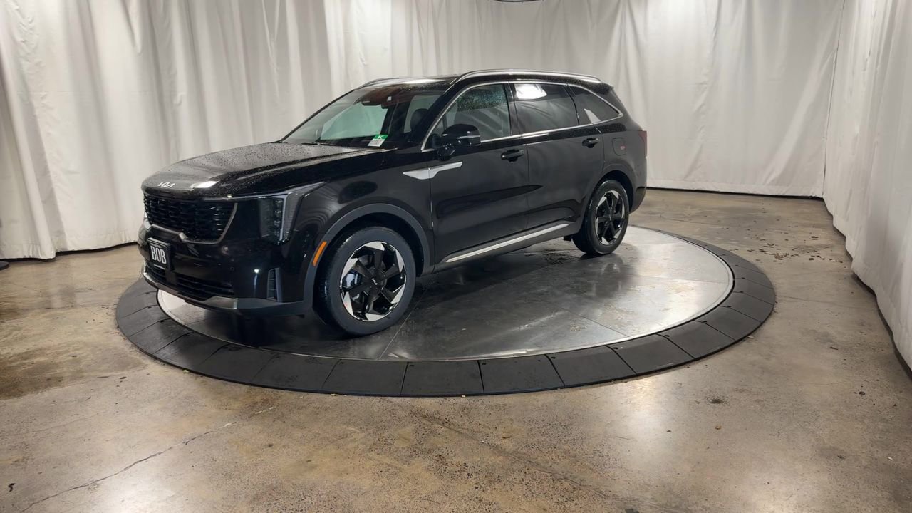 Certified 2025 Kia Sorento EX w/ EX Panoramic Sunroof Package AWD/4WD image 10